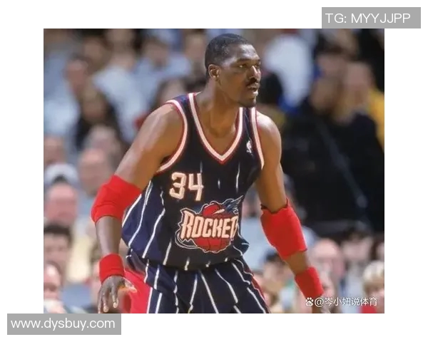 火箭队传奇巨星姚明与奥拉朱旺的辉煌岁月与篮球梦想之旅 火箭队传奇巨星姚明与奥拉朱旺的辉煌岁月与篮球梦想之旅